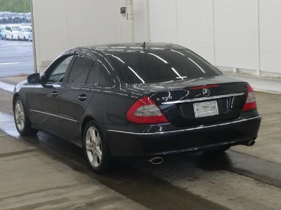 MERCEDES BENZ E CLASS