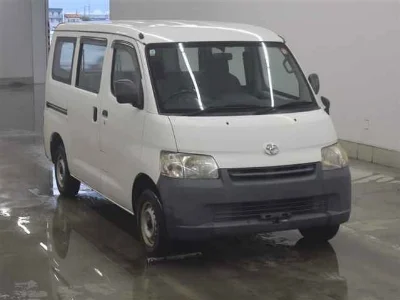 TOYOTA TOWN ACE VAN