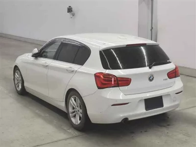 BMW 1 SERIES