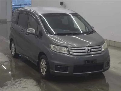HONDA FREED SPIKE