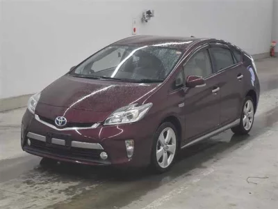 TOYOTA PRIUS PHV