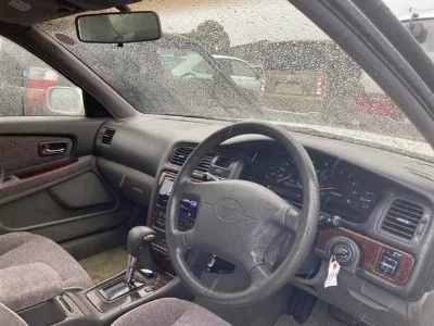 TOYOTA CRESTA