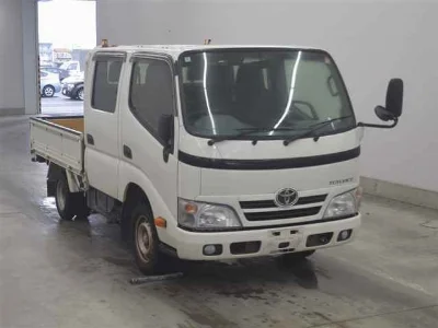 TOYOTA DYNA