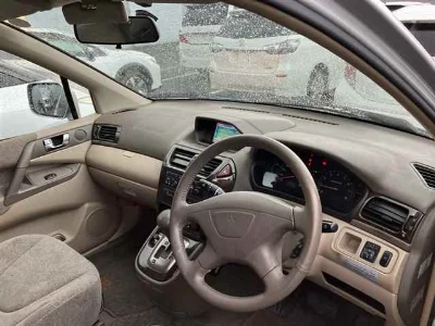 MITSUBISHI RVR