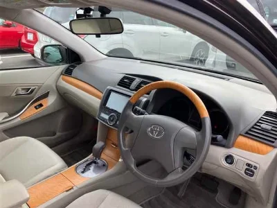TOYOTA PREMIO