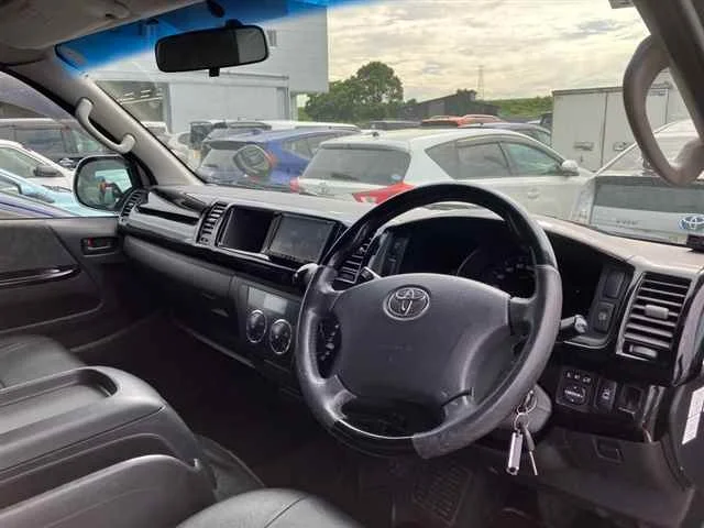 Toyota HiAce GL, миниатюра 3