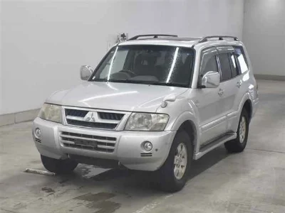 MITSUBISHI PAJERO