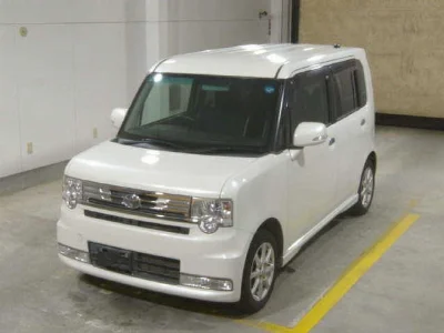 TOYOTA PIXIS SPACE