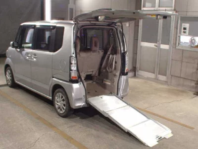 HONDA N BOX PLUS