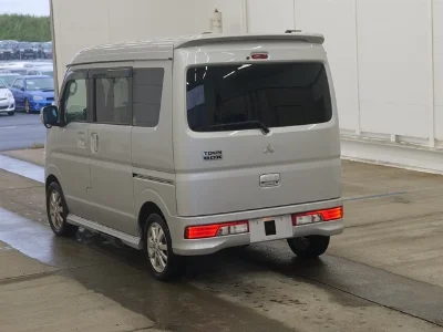 MITSUBISHI TOWNBOX
