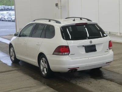 VOLKSWAGEN GOLF VARIANT