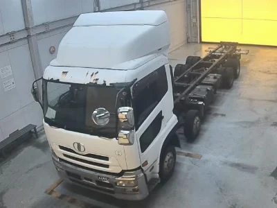 NISSAN UD
