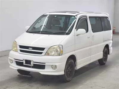 TOYOTA HIACE REGIUS