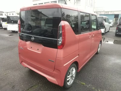 NISSAN ROOX