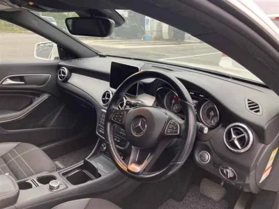 MERCEDES BENZ CLA SHOOTING BRAKE