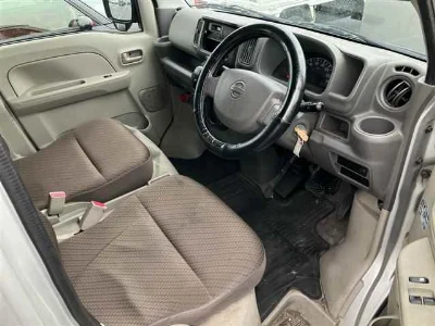 NISSAN CLIPPER VAN