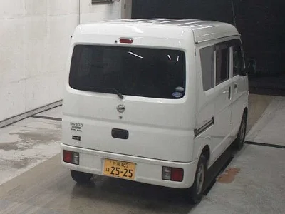 NISSAN CLIPPER VAN