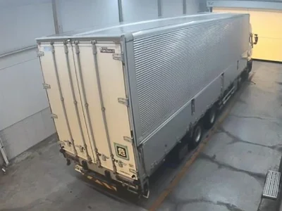 NISSAN UD