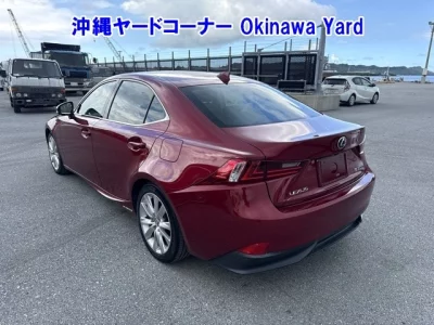 LEXUS IS