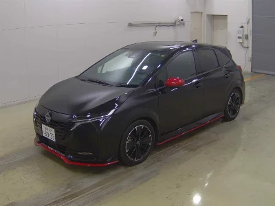 NISSAN AURA