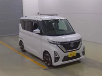 Цена авто Nissan Roox с аукционов Японии, номер кузова B44A, пробег 58 000, оценка 3