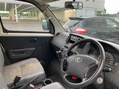 TOYOTA LITE ACE TRUCK