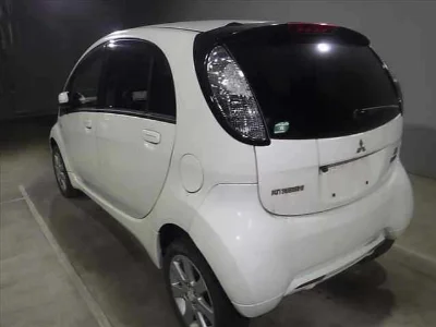 MITSUBISHI I