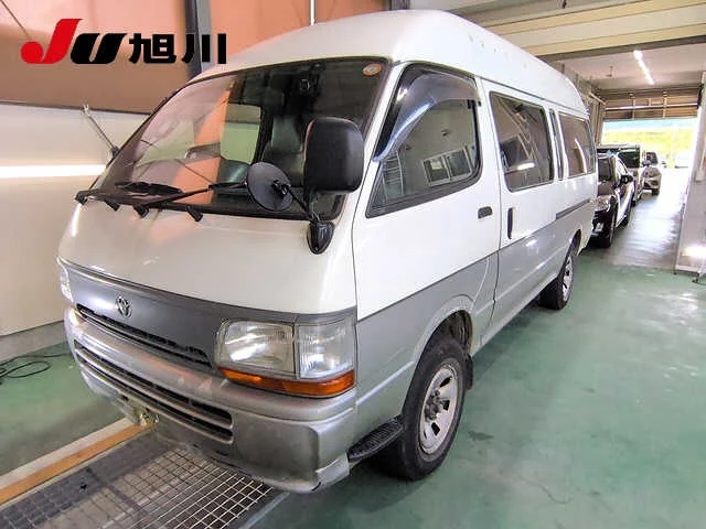 Toyota HiAce Van 1998