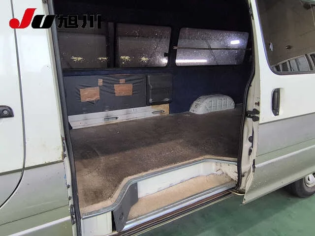 Toyota HiAce Van  с аукциона в Японии