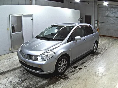 NISSAN TIIDA LATIO