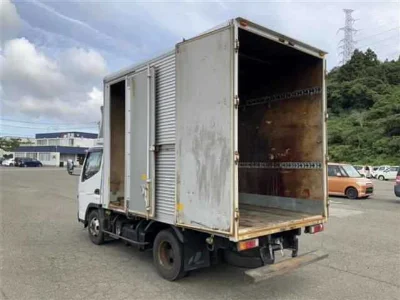 MITSUBISHI CANTER