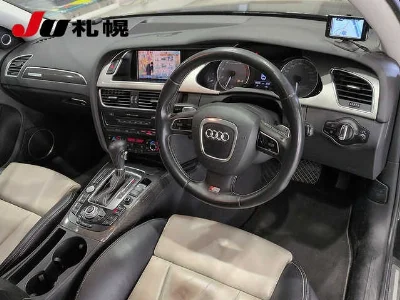 AUDI S4