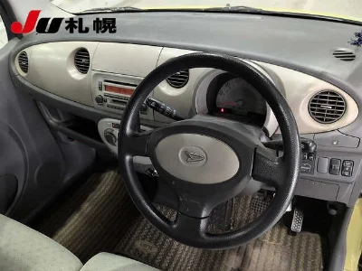 DAIHATSU MOVE LATTE