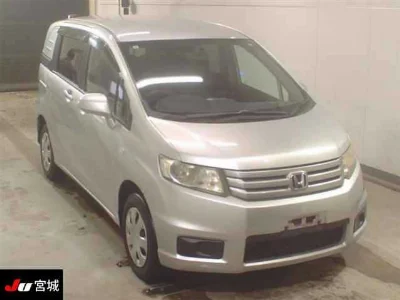 HONDA FREED SPIKE
