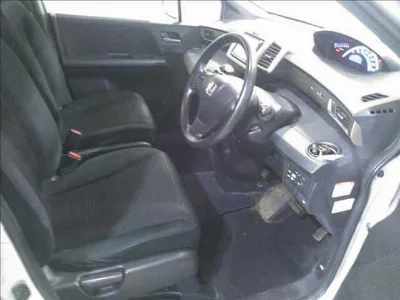 HONDA FREED SPIKE