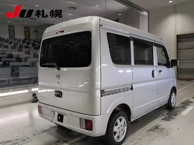 NISSAN CLIPPER VAN