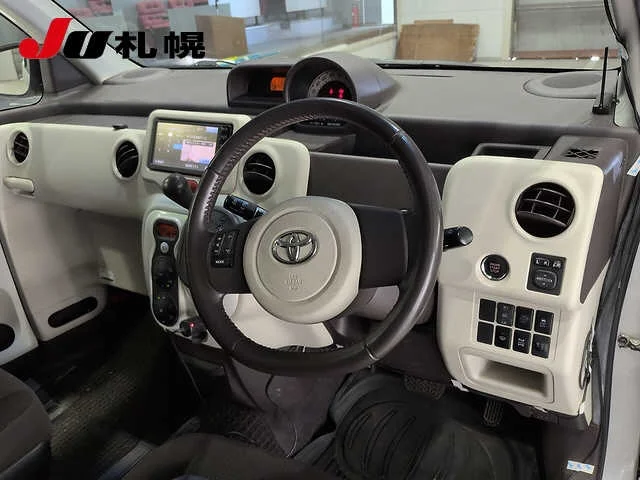 Toyota Porte  с аукциона в Японии