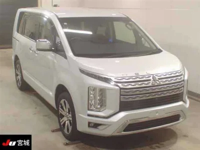 MITSUBISHI DELICA D5