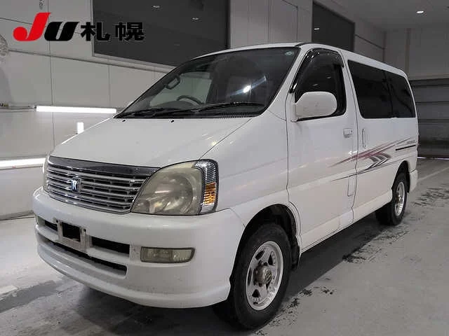 Toyota Regius  с аукциона в Японии