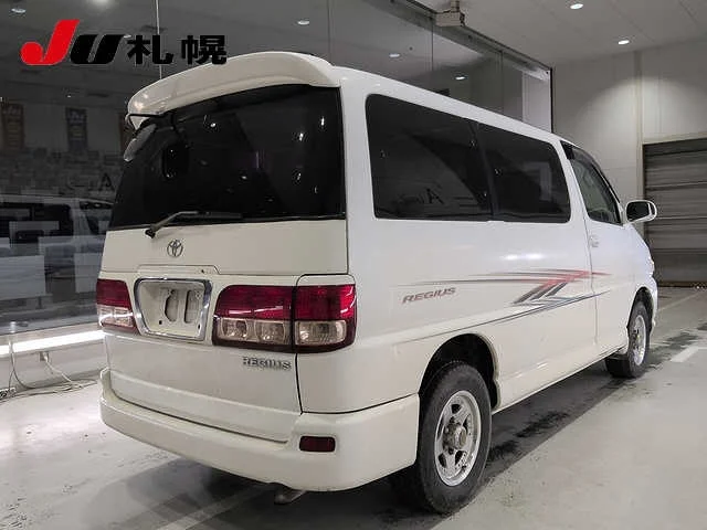 Toyota Regius  с аукциона в Японии