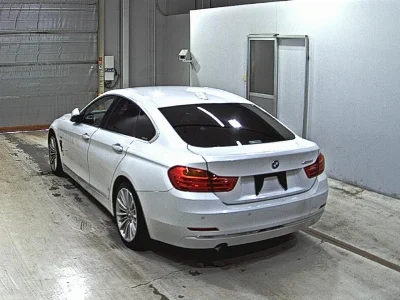BMW 4 SERIES
