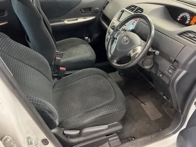 TOYOTA RACTIS