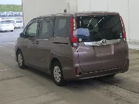 Цена авто Toyota Noah с аукционов Японии, номер кузова ZRR80G, пробег 118 000, оценка 7