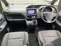 Цена авто Toyota Noah с аукционов Японии, номер кузова ZRR80G, пробег 118 000, оценка 7