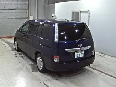 TOYOTA ISIS
