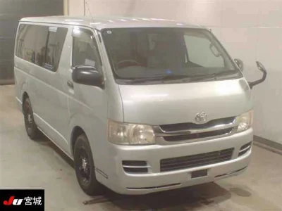 TOYOTA HIACE VAN