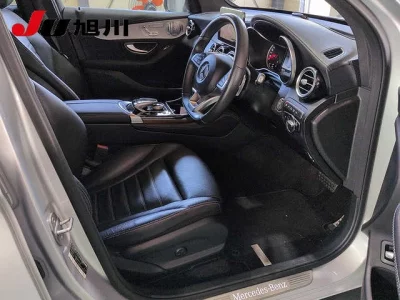 MERCEDES BENZ GLC