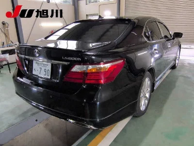 LEXUS LS