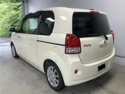 TOYOTA PORTE