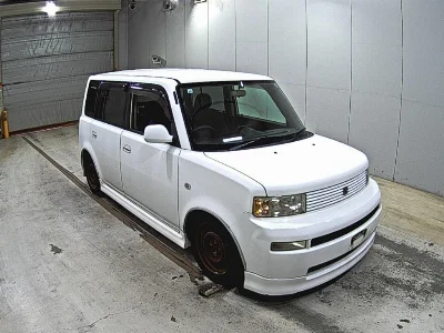 TOYOTA BB